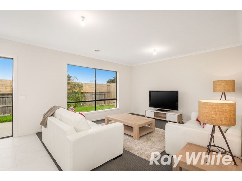 2 Whiteflats Terrace, Croydon VIC 3136