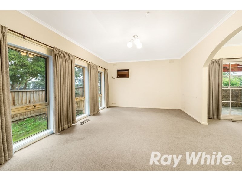 2 Panorama Drive, Forest Hill VIC 3131
