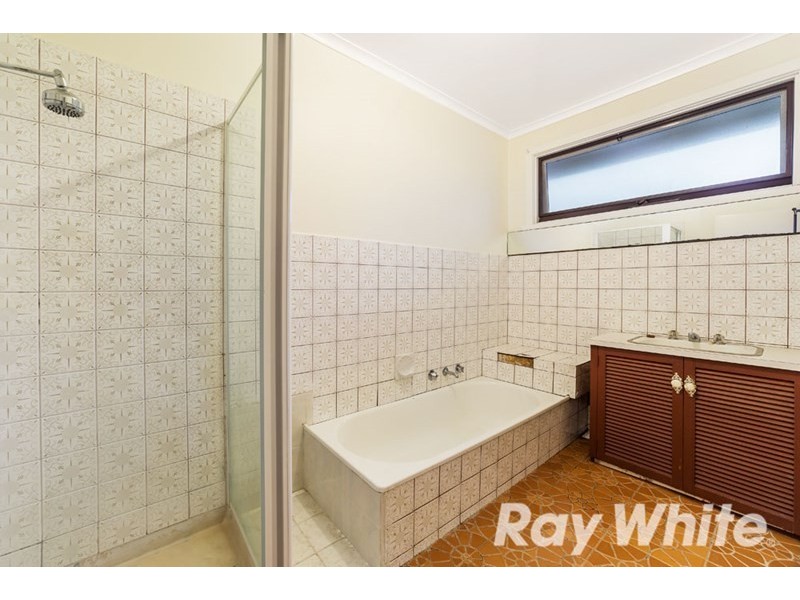 2 Panorama Drive, Forest Hill VIC 3131
