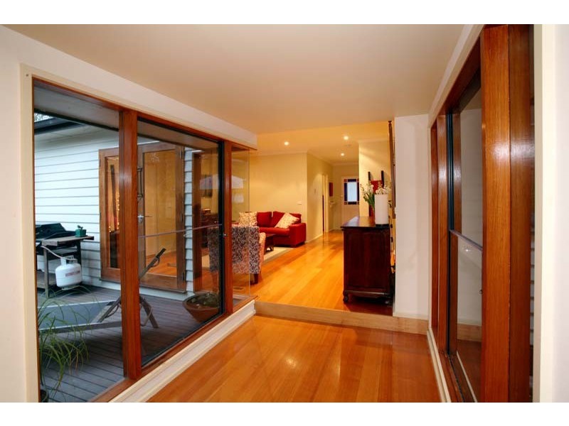 7 Irene Crescent, Mitcham VIC 3132