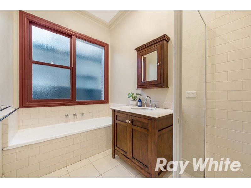 10 Kent Road, Box Hill VIC 3128