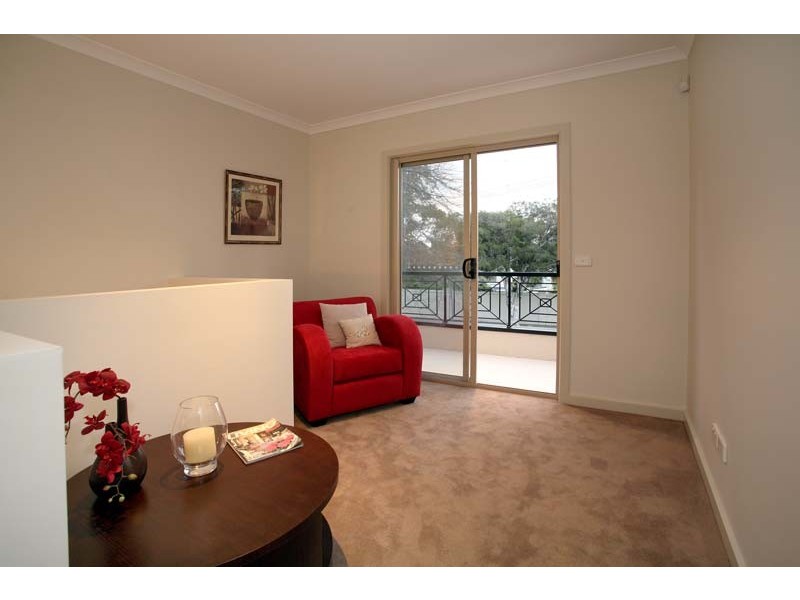 11 Montgomery Street, Doncaster East VIC 3109