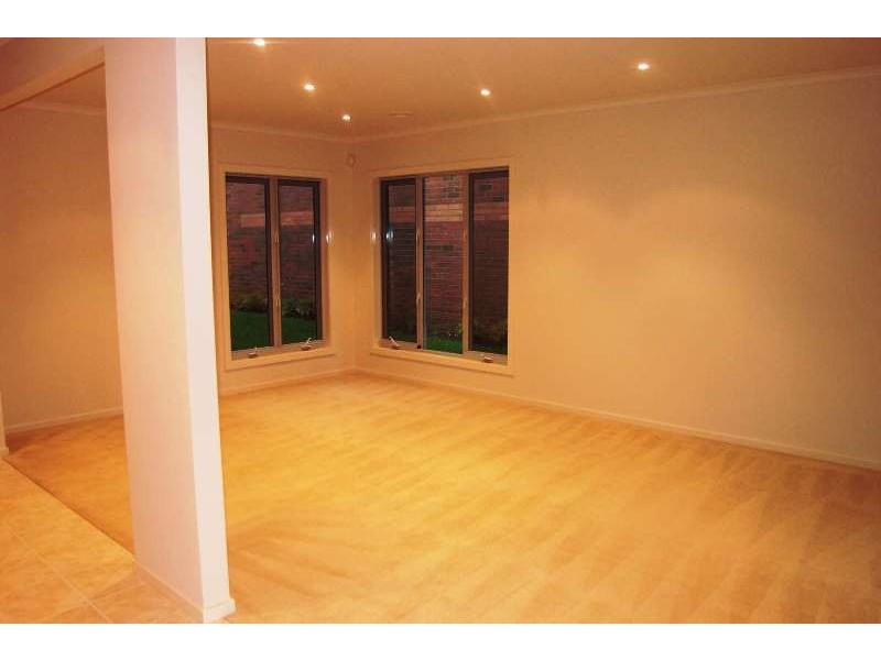 222 Mahoneys Road, Burwood East VIC 3151