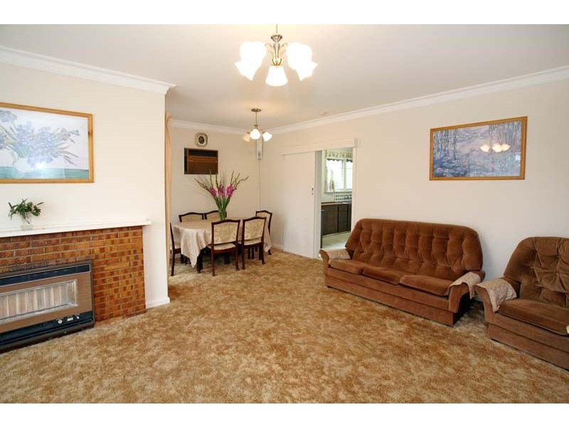 35 Raleigh Street, Forest Hill VIC 3131