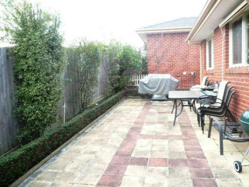 2/1 Fortune Street, Box Hill North VIC 3129