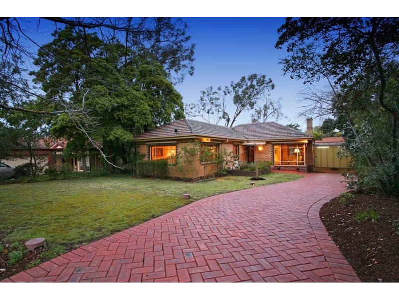 22 Wellington Avenue, Blackburn VIC 3130