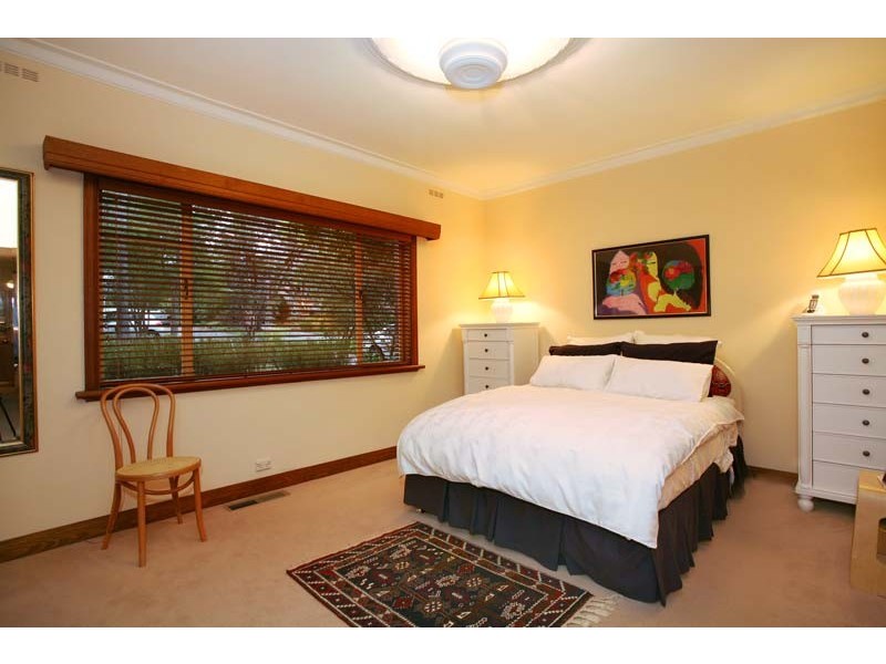 22 Wellington Avenue, Blackburn VIC 3130