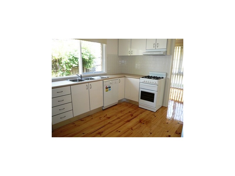 1/4 Tennyson Street, Burwood VIC 3125