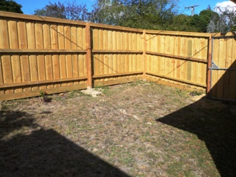 1/4 Tennyson Street, Burwood VIC 3125