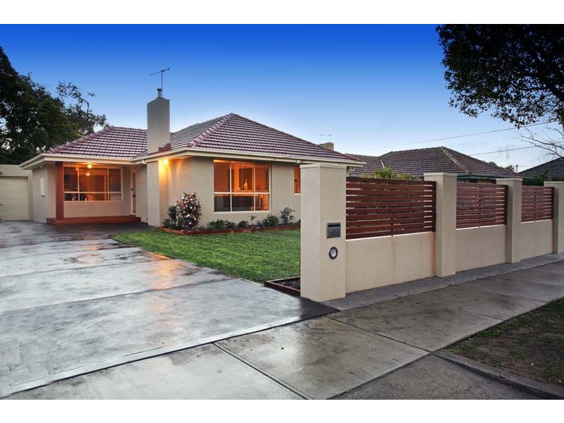 4 Hampshire Road, Forest Hill VIC 3131