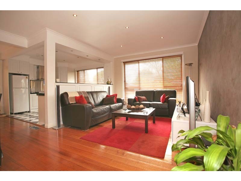 4 Hampshire Road, Forest Hill VIC 3131