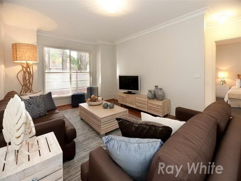 1/2 Agra Street, Mitcham VIC 3132