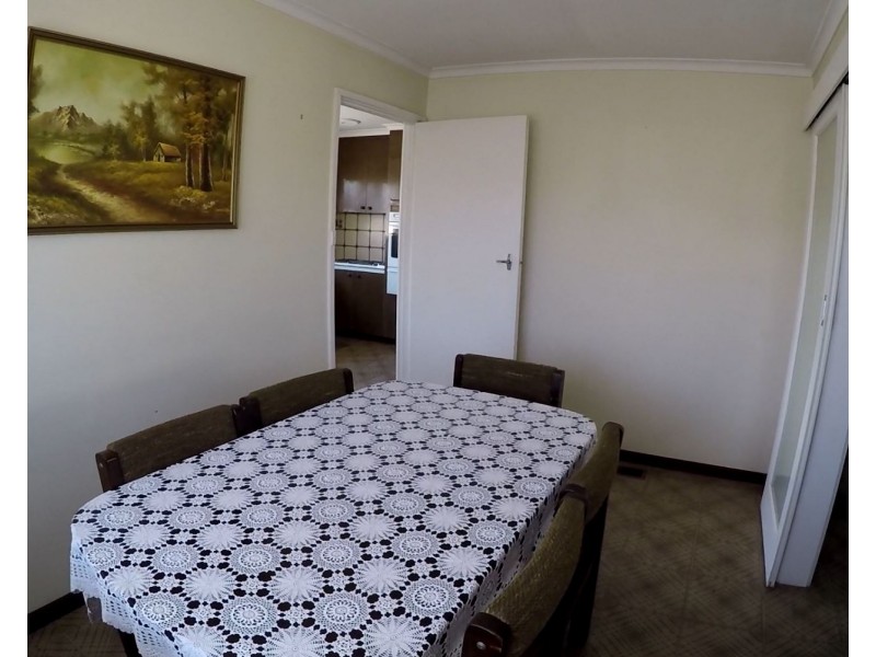 8 Tirana Street, Mitcham VIC 3132