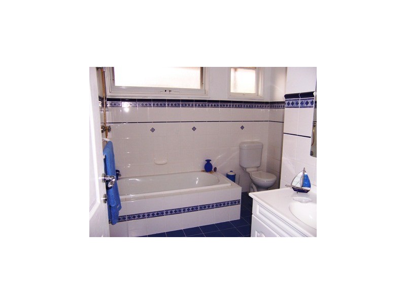 210 Mahoneys Road, Burwood East VIC 3151