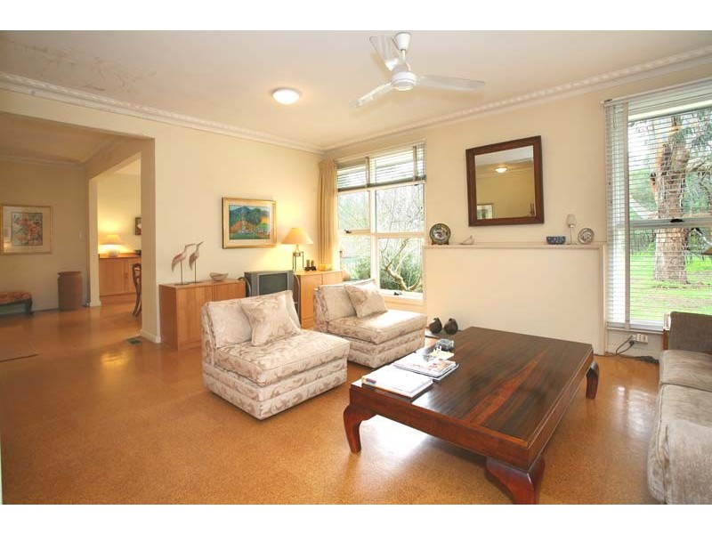 6 Malcolm Street, Blackburn VIC 3130