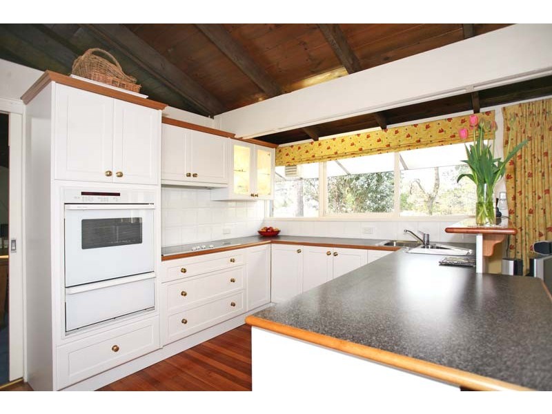 6 Marcus Court, Forest Hill VIC 3131