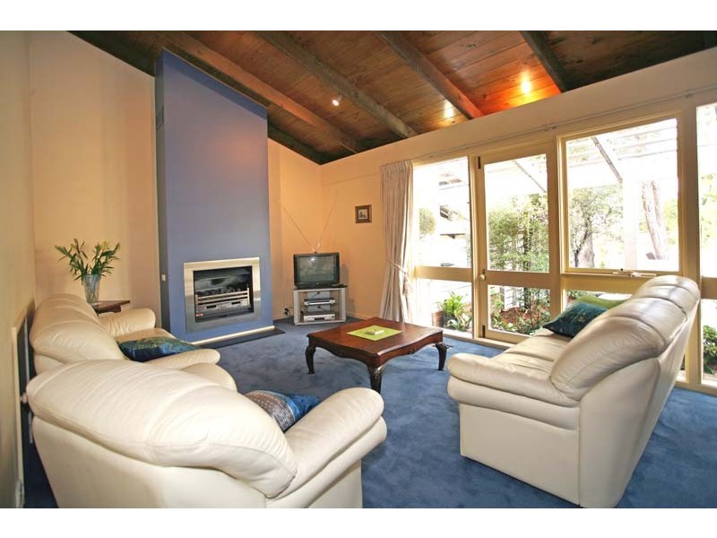6 Marcus Court, Forest Hill VIC 3131