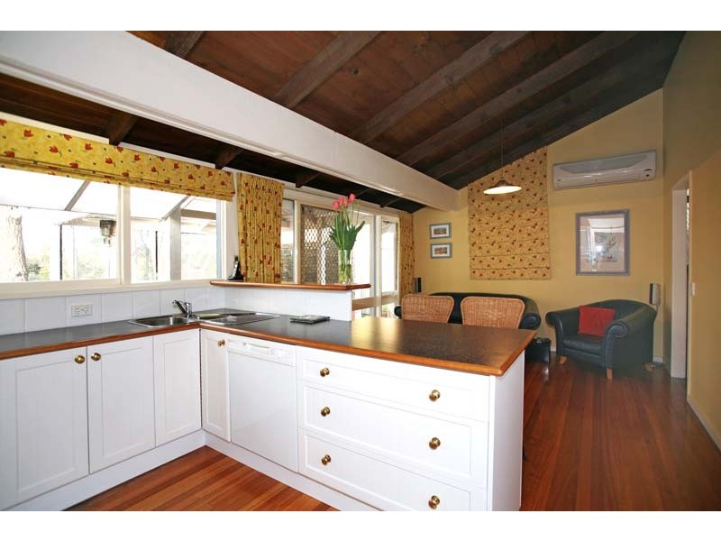 6 Marcus Court, Forest Hill VIC 3131