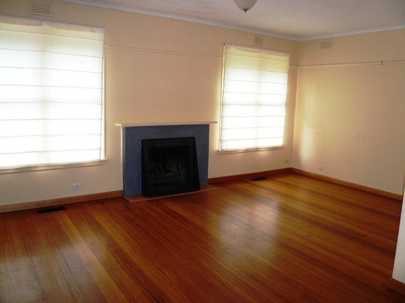 49 Parkmore Road, Forest Hill VIC 3131