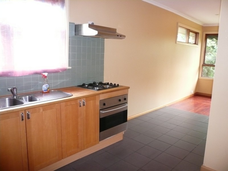 49 Parkmore Road, Forest Hill VIC 3131