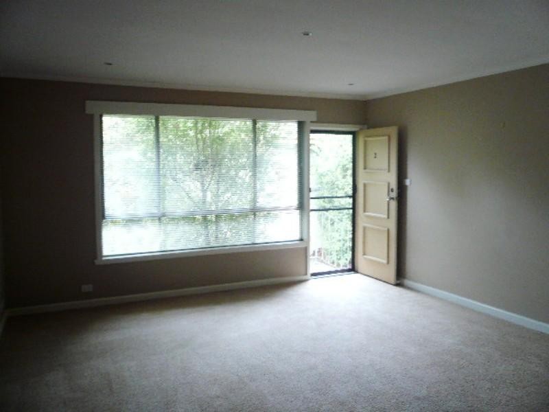 2/2 Avonhurst Drive, Glen Waverley VIC 3150