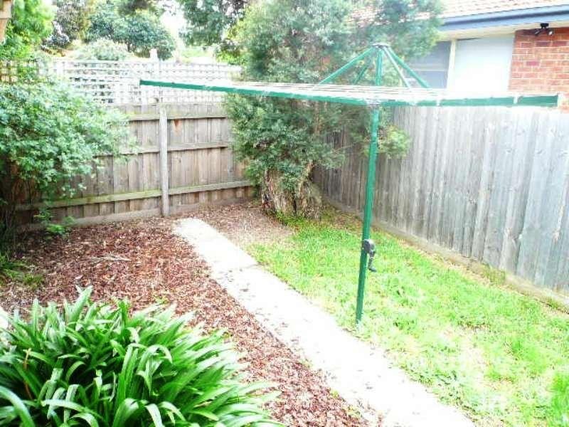 2/2 Avonhurst Drive, Glen Waverley VIC 3150