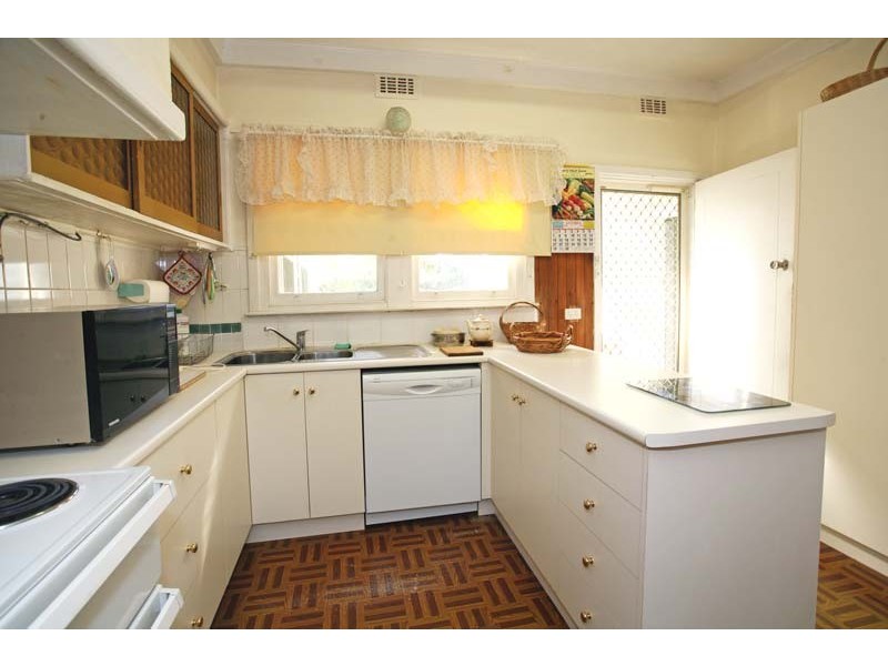 450 Middleborough Road, Blackburn VIC 3130