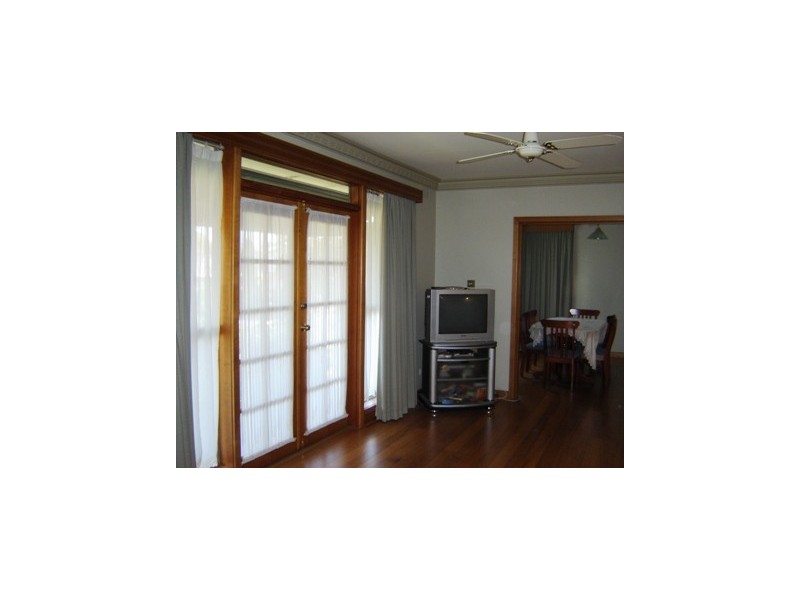 5 Lupin Street, Blackburn North VIC 3130