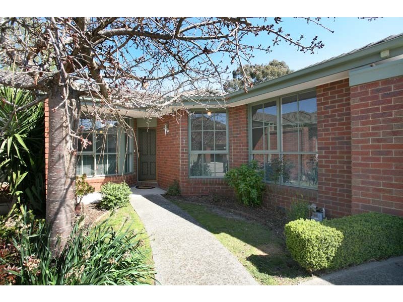 2/42 Carween Avenue, Mitcham VIC 3132