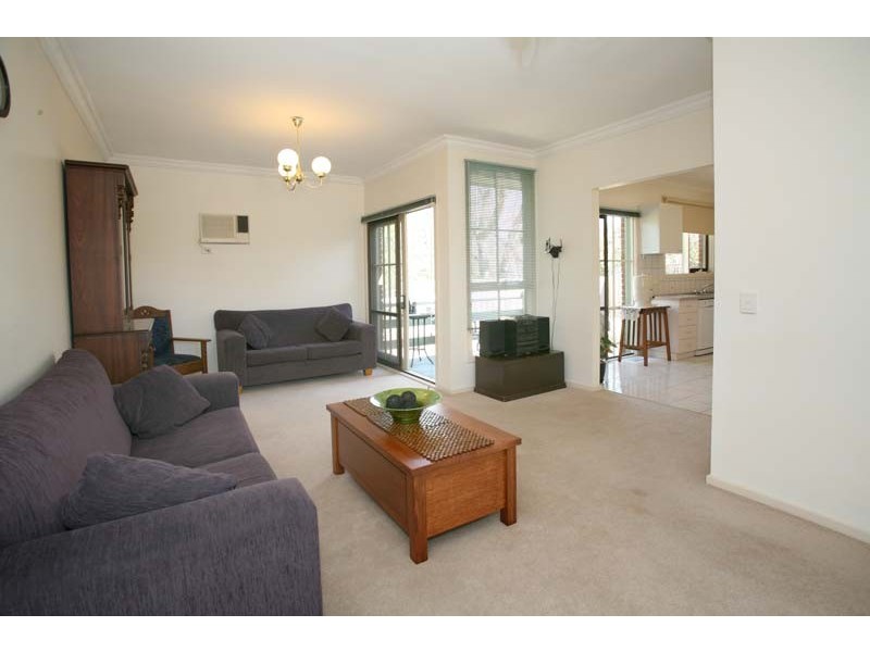 2/42 Carween Avenue, Mitcham VIC 3132