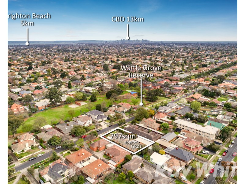 8-8A Wattle Grove, Mckinnon VIC 3204