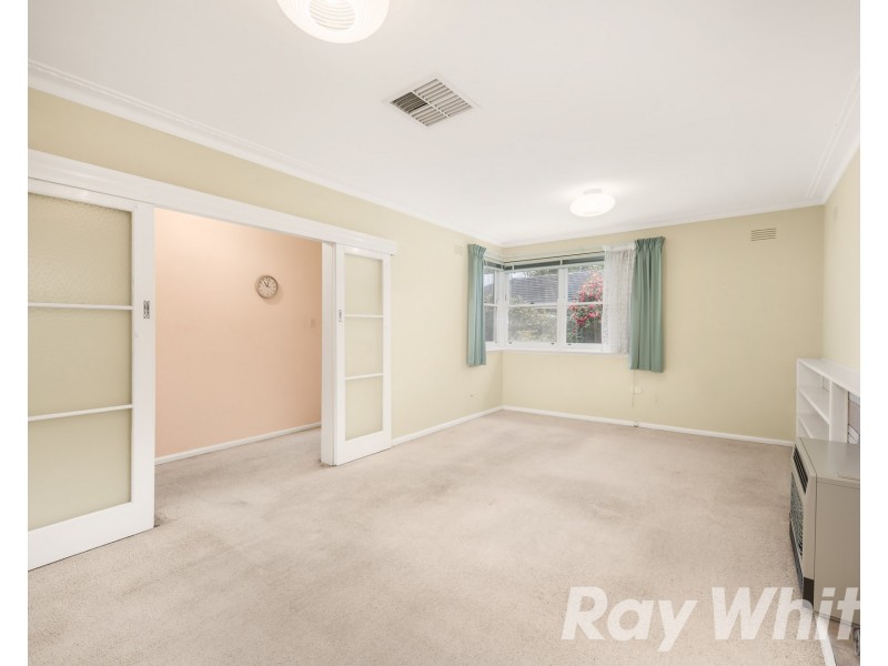 8-8A Wattle Grove, Mckinnon VIC 3204