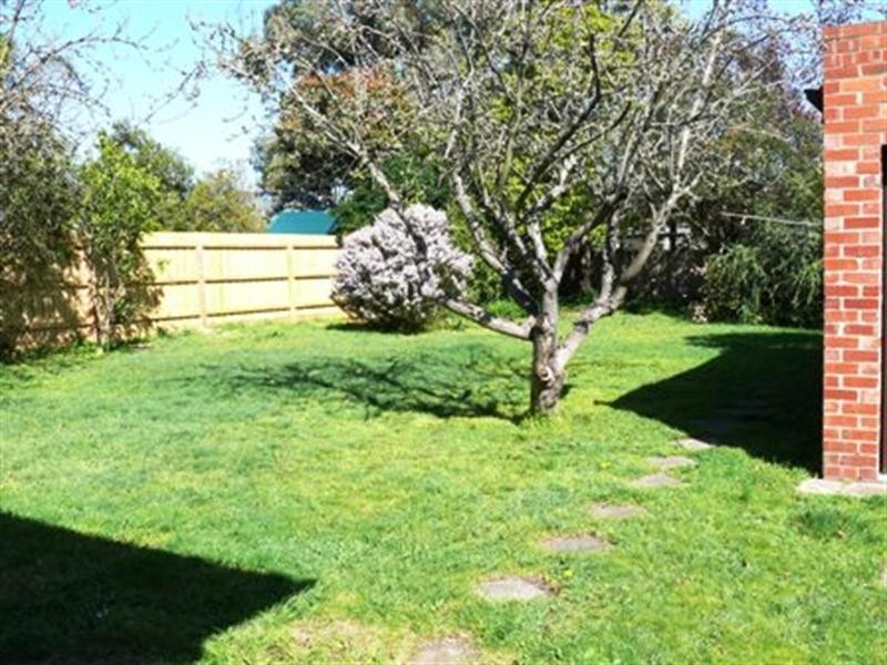 28 Linden Street, Blackburn VIC 3130