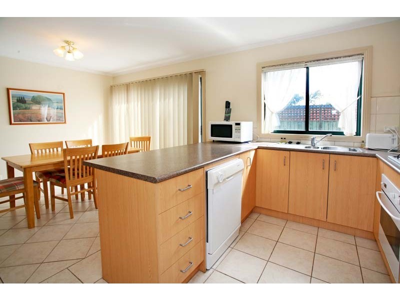 10/305 Canterbury Road, Forest Hill VIC 3131