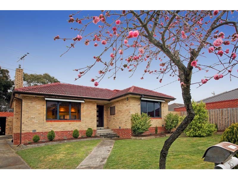 15 Quentin Street, Forest Hill VIC 3131