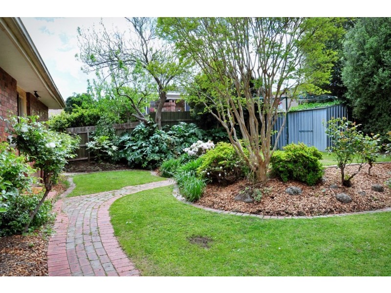 27 Mullens Road, Vermont South VIC 3133