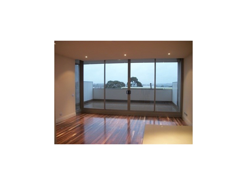 210/91 Tram Road, Doncaster VIC 3108