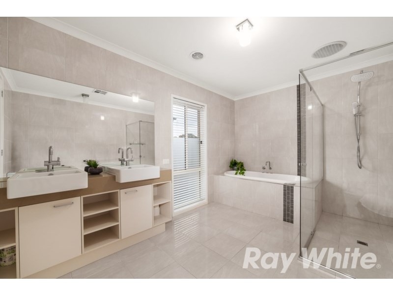 28 Samuel Road, Blackburn South VIC 3130