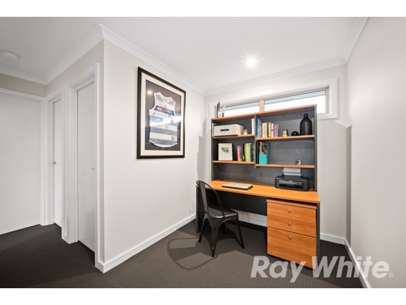 2/10 Frankcom Street, Blackburn VIC 3130