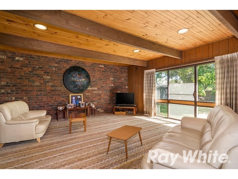 42 Barry Road, Burwood East VIC 3151