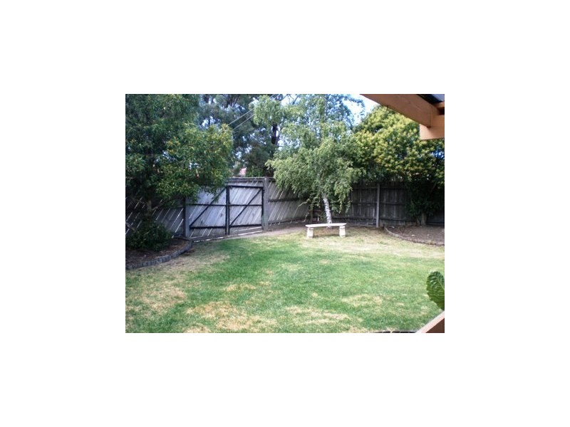 1 Tambo Close, Croydon Hills VIC 3136