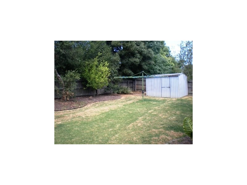 1 Tambo Close, Croydon Hills VIC 3136