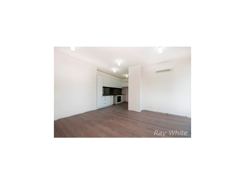 13/15-17 Railway Road, Blackburn VIC 3130