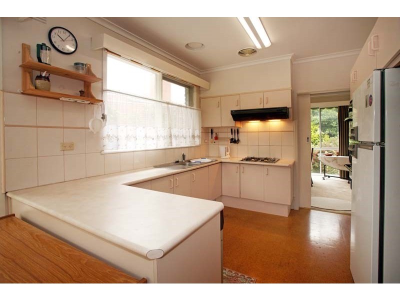 63 Lorraine Drive, Burwood East VIC 3151