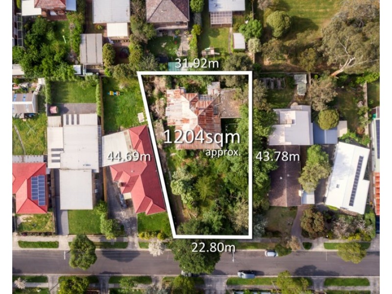 8 Bruce Street, Mitcham VIC 3132