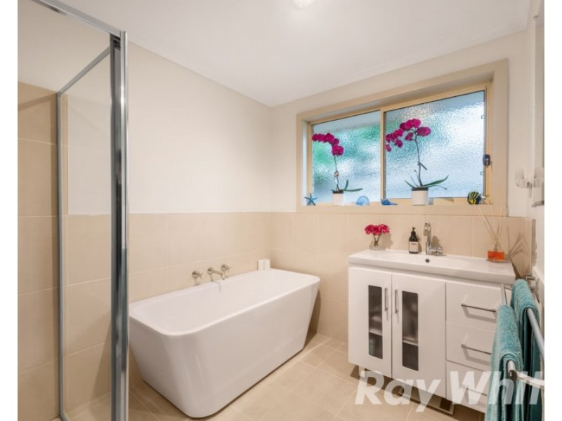 21 Lascelle Drive, Vermont South VIC 3133