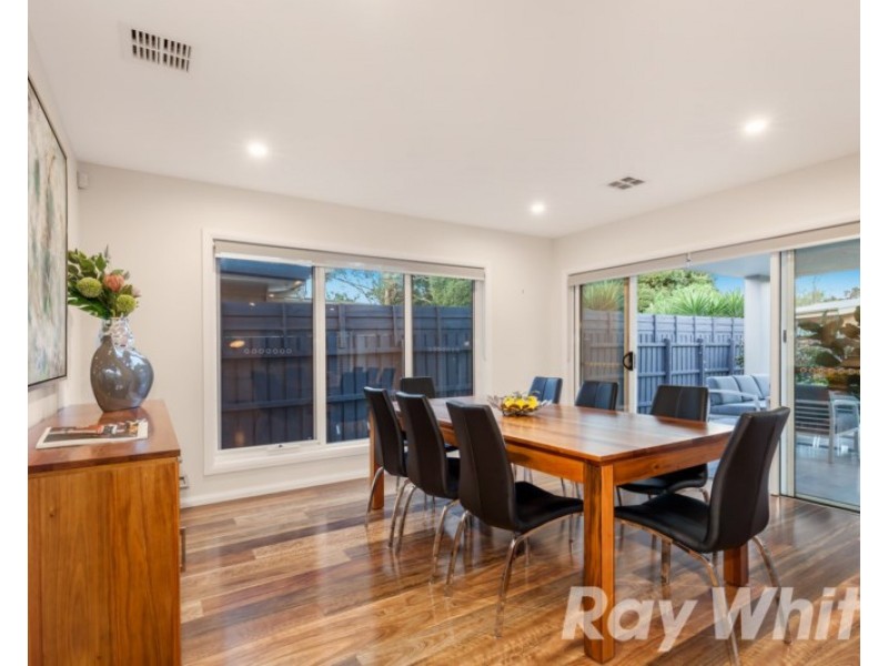 15 Hampshire Road, Forest Hill VIC 3131