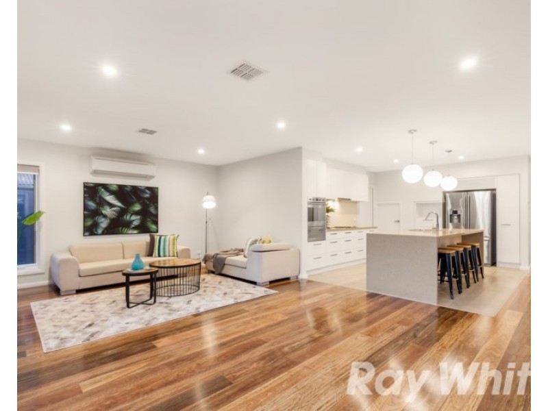 15 Hampshire Road, Forest Hill VIC 3131