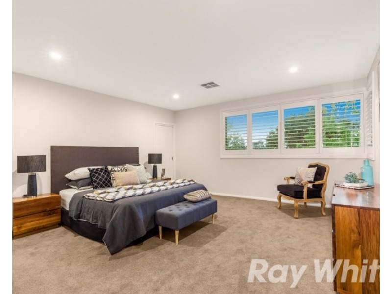 15 Hampshire Road, Forest Hill VIC 3131