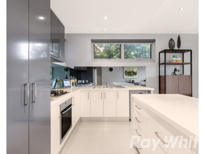 4/355 Burwood Highway, Burwood VIC 3125